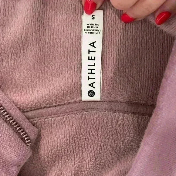 Athleta  sweatshirt, women’s small cross bottom pull over lavender comfortable - Picture 9 of 9